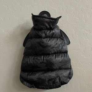 32 Degree Heat dog jacket, lightweight, in extra small for 8lbs, dark gray camo